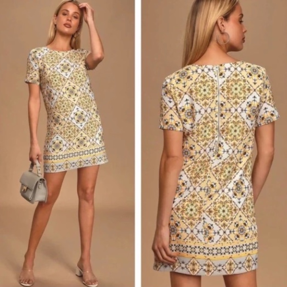Lulu's Yellow Dandelion Print Short Sleeve Mini Shift Dress